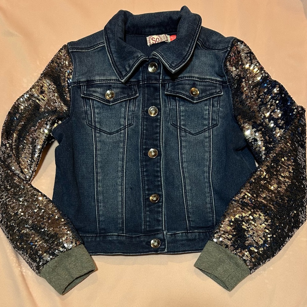 Girl so sequined sleeves Jean jacket